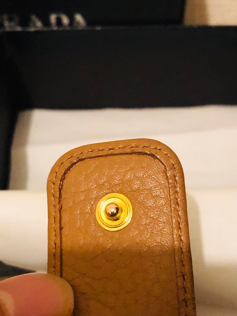 PRADA ブラウン 二つ折り財布(ICチップ(RFID)搭載)