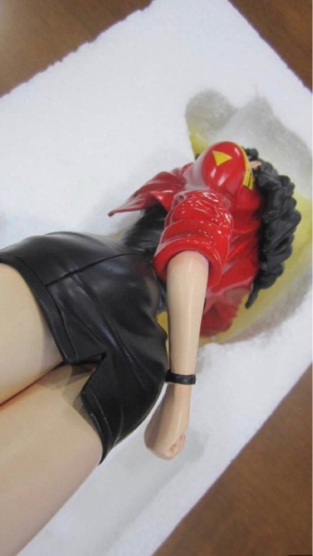 葛城ミサト　アミエグランデ　フィギュア　大型