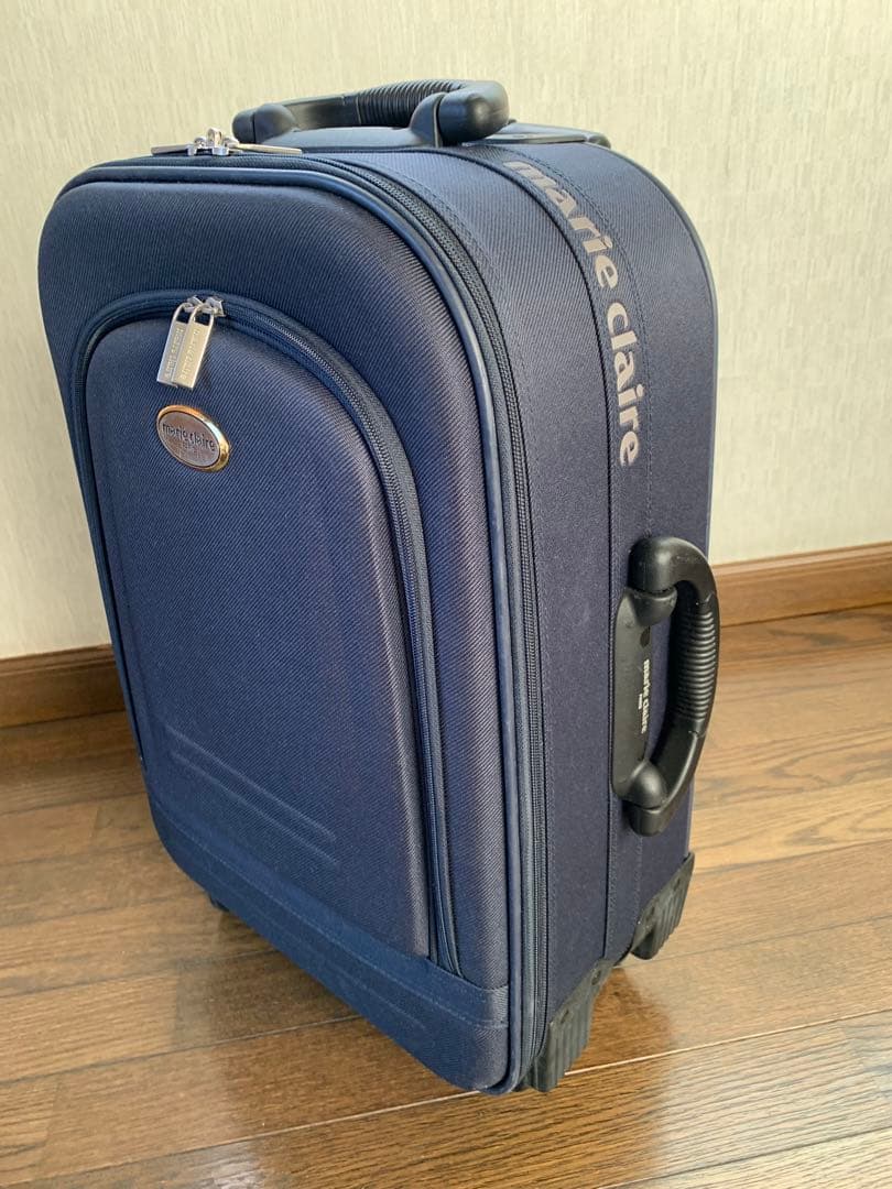 【希少品】marie claire ネイビー 中型スーツケース