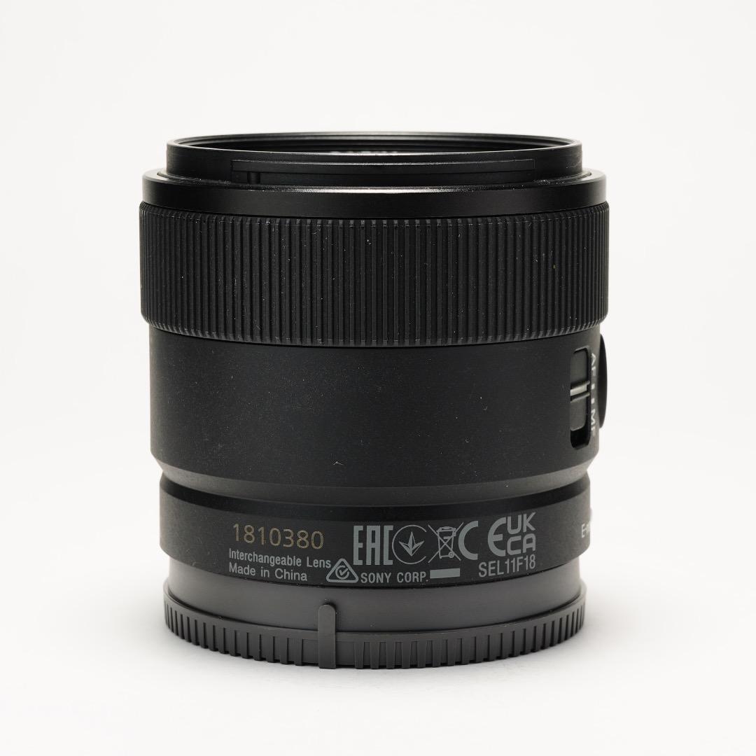 【極美品】SONY SEL11F18 超広角レンズ APS-C Eマウント