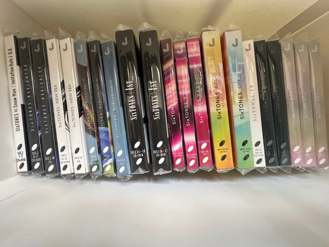 SixTONES グッズ　まとめ売り