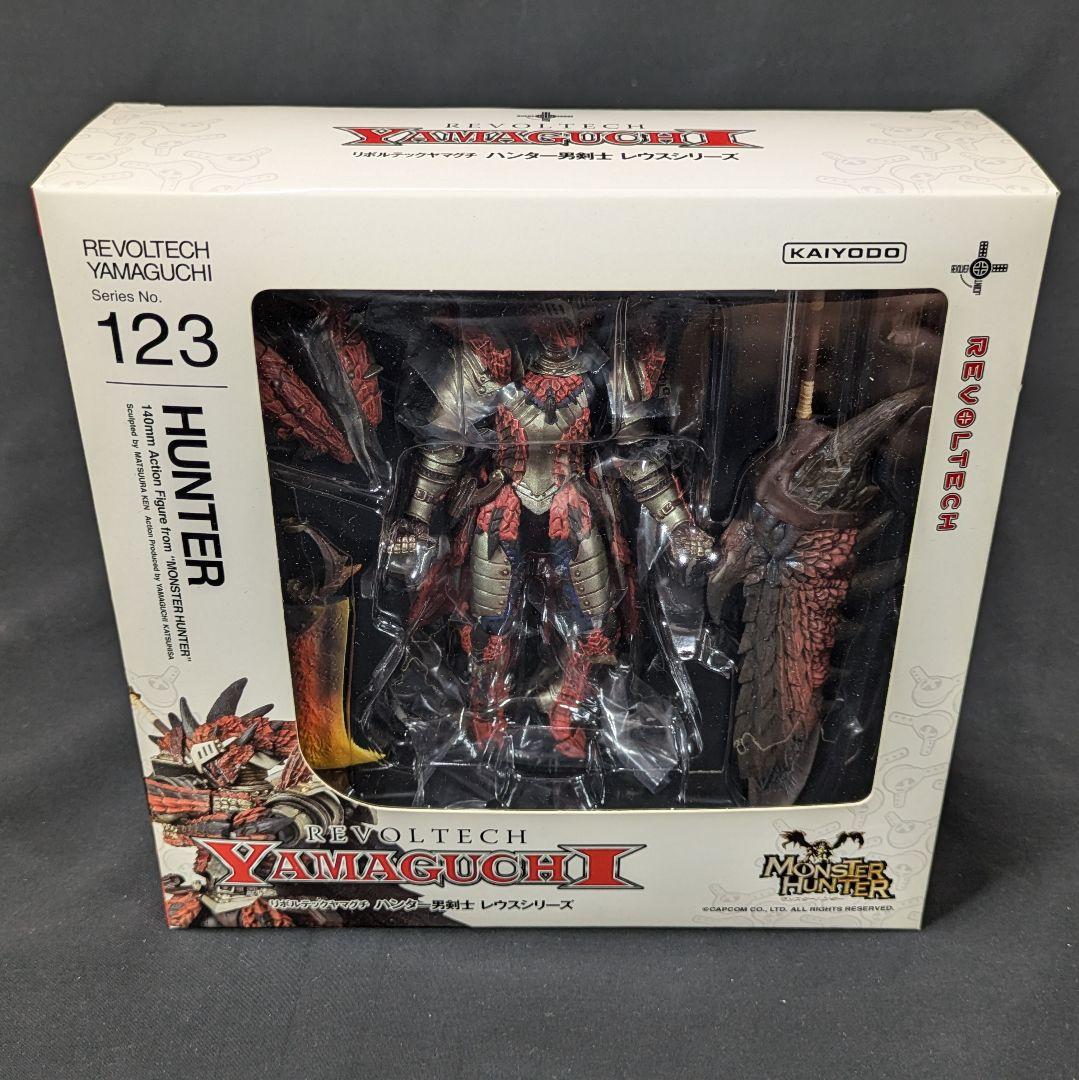 【未開封】リボルテック ヤマグチ　ハンター男剣士　レウス装備　モンスターハンター