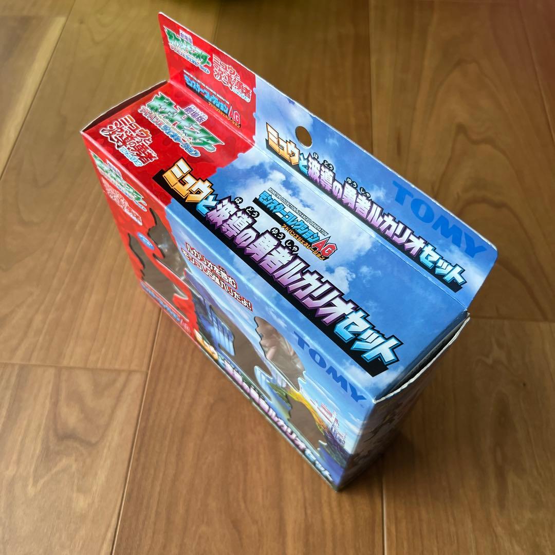 ポケモン　 TOMY モンコレ　AGミュウと波動の勇者ルカリオ