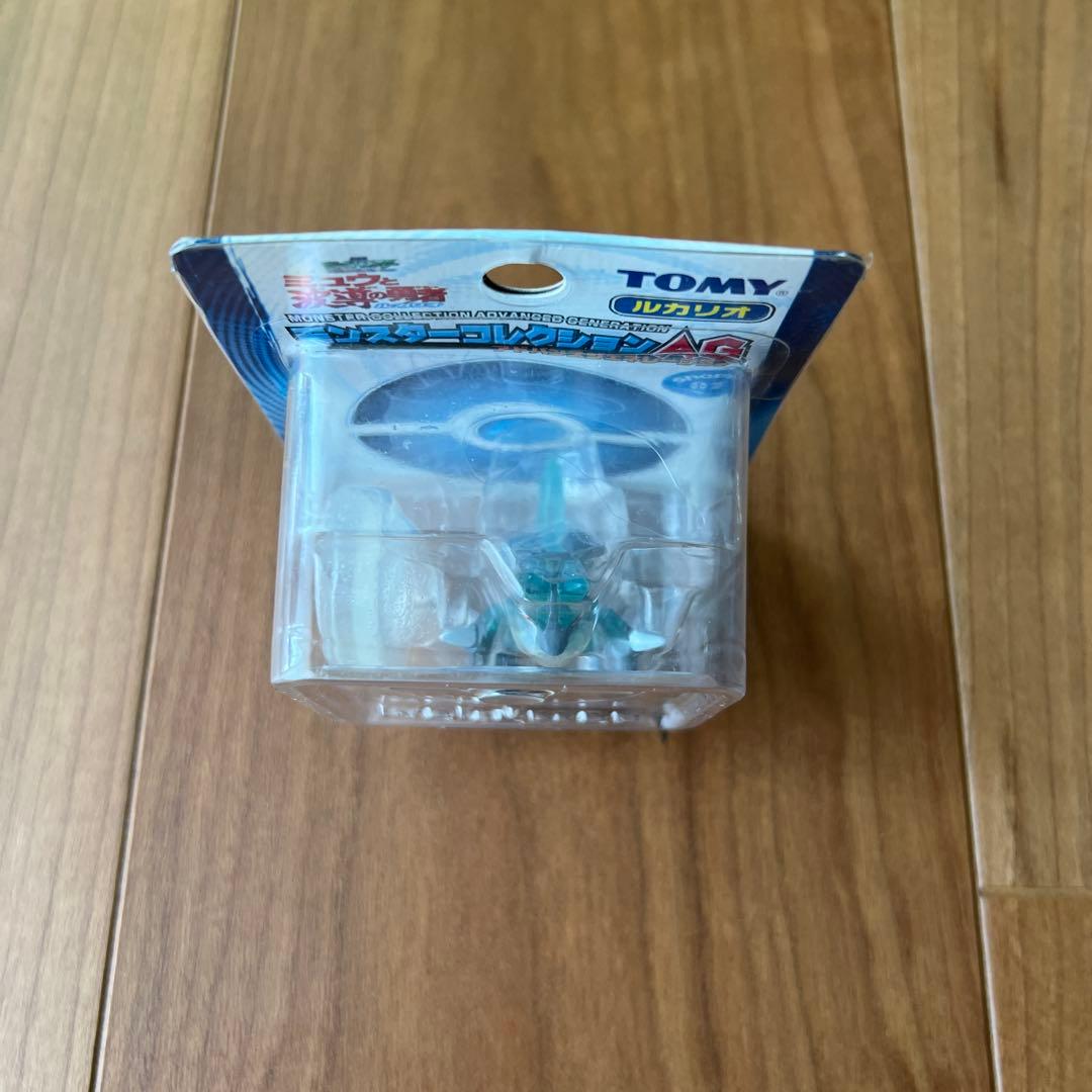 ポケモン　 TOMY モンコレ　AGミュウと波動の勇者ルカリオ