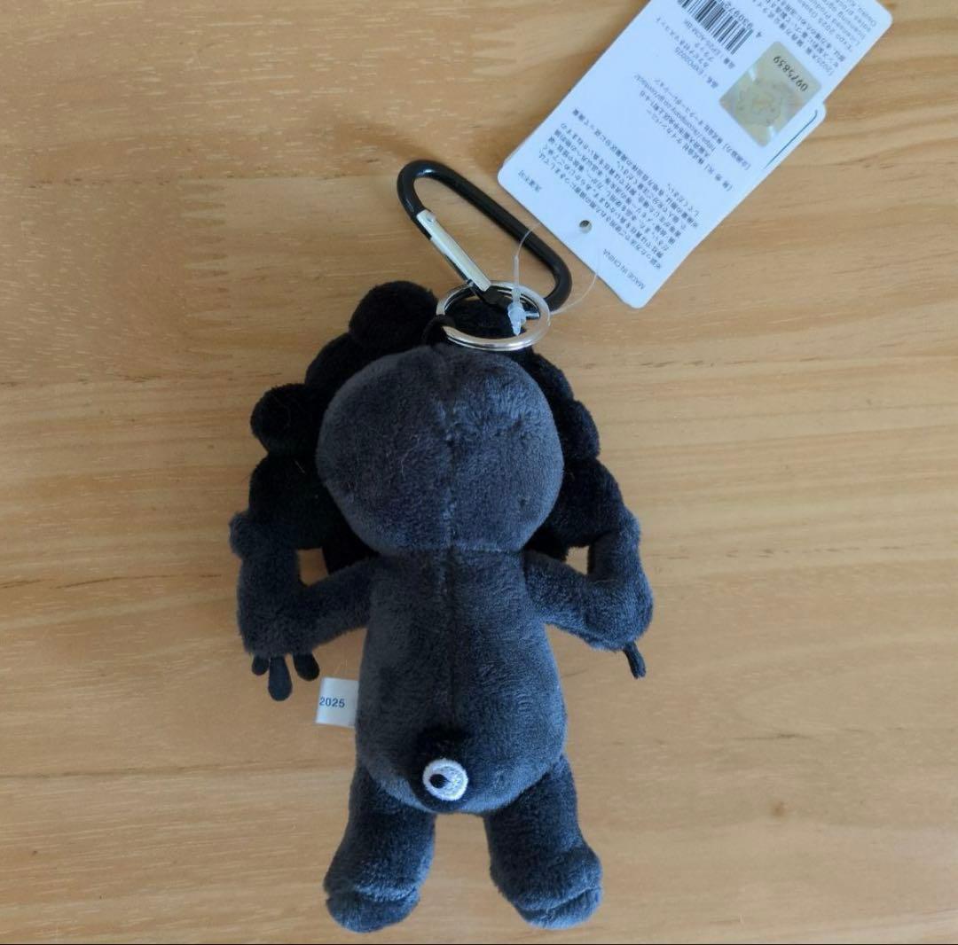 新品未使用タグ付きミャクミャクカラビナ付きマスコット黒 立ち