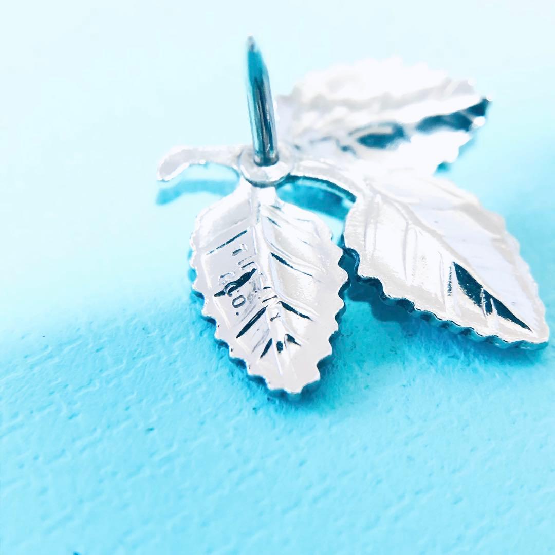 TIFFANY リーフ ピンブローチ シルバー D2412093