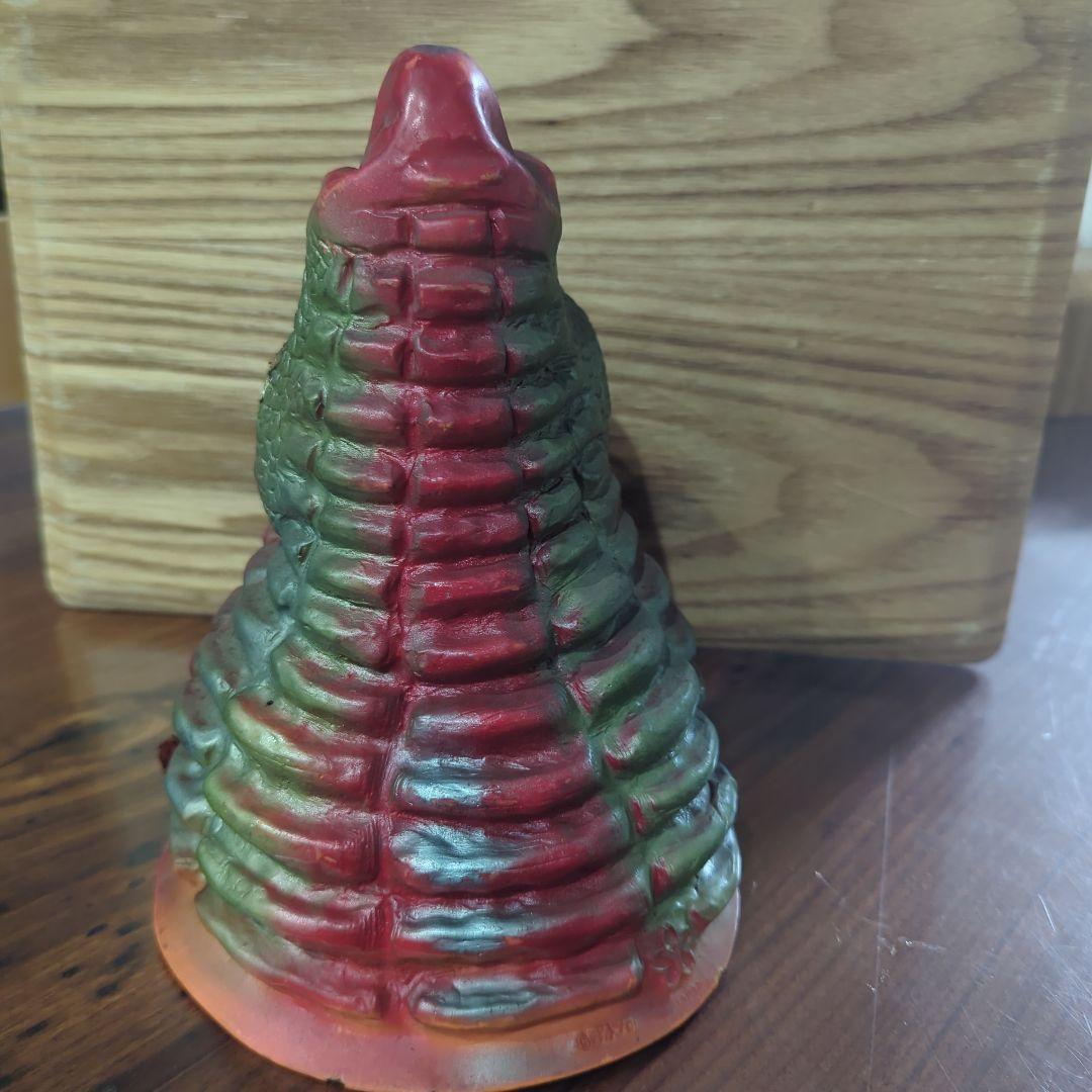 怪獣ヘルメット レッドキング　ヨネザワ　ソフビ