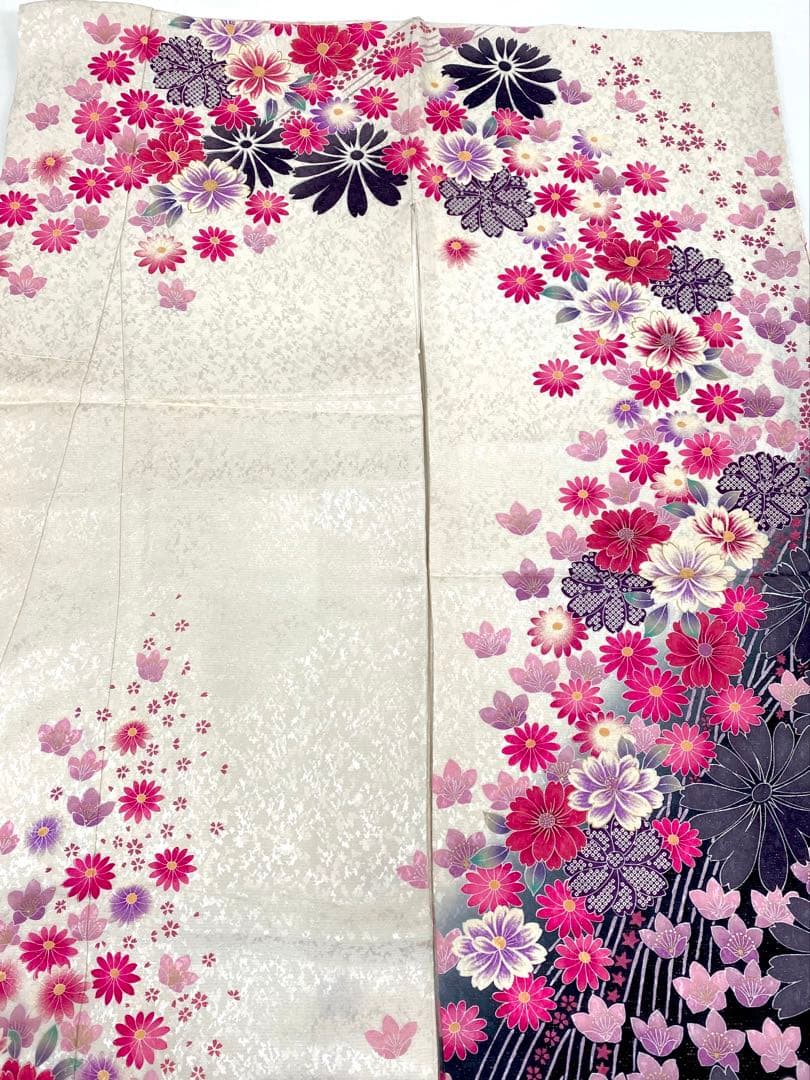 振袖 豪華 銀通し 刺繍 金彩 紋意匠 身丈162cm 撥水加工済