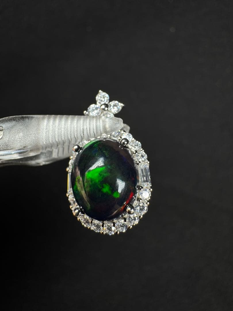 新作 天然石高品質ブラックオパール 2.57ct 遊色綺麗 ペンダント