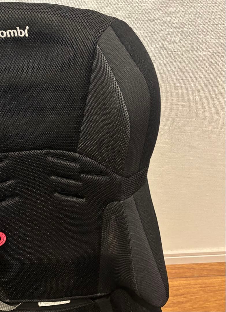 Combi コンビ ジョイトリップ エアスルー GG チャイルド ジュニアシート