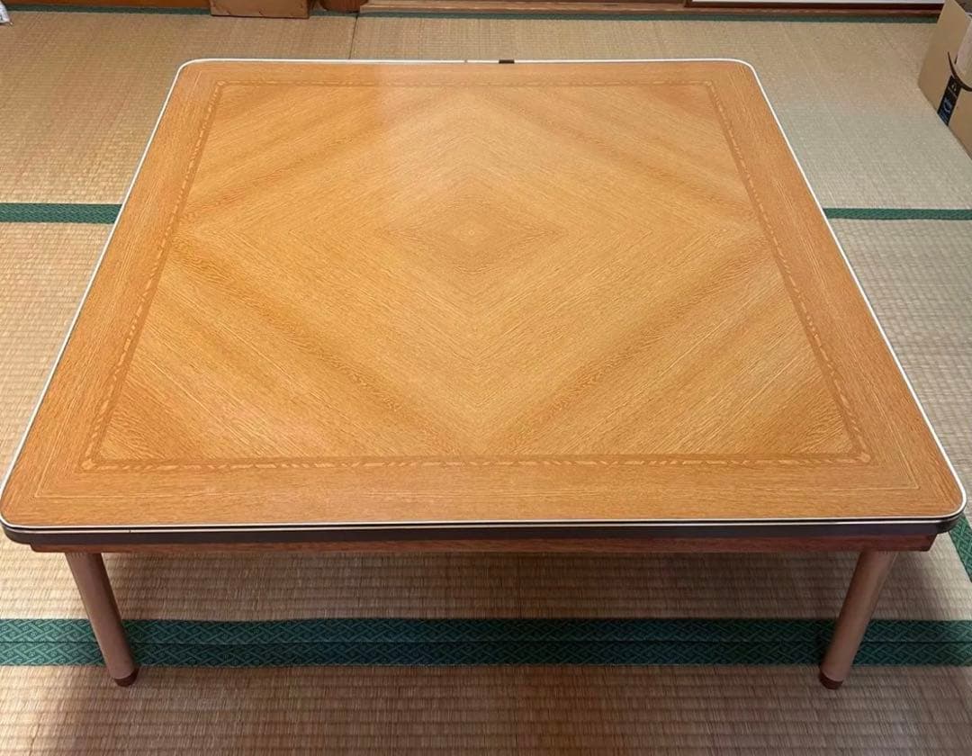 昭和レトロ　卓付き　こたつ　やぐらこたつ 電気こたつ　冬　赤外