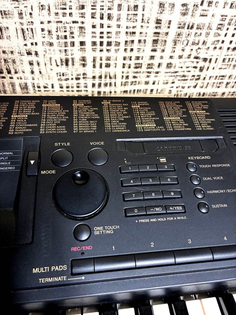 キーボード　YAMAHA　PSR-520