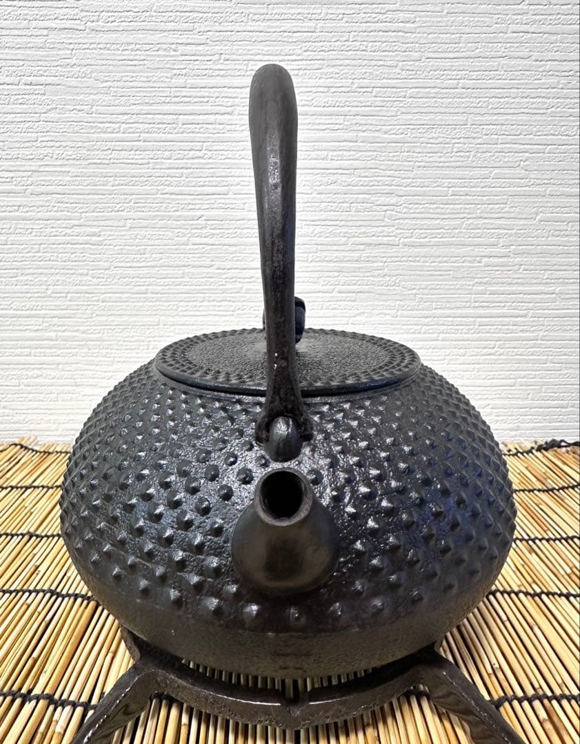 未使用品　南部成龍堂鋳造所　斎峰　及川光正造　大アラレ　南部鉄瓶　南部鉄器