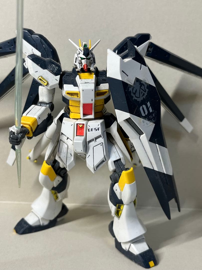 hg H iν ガンダム3点