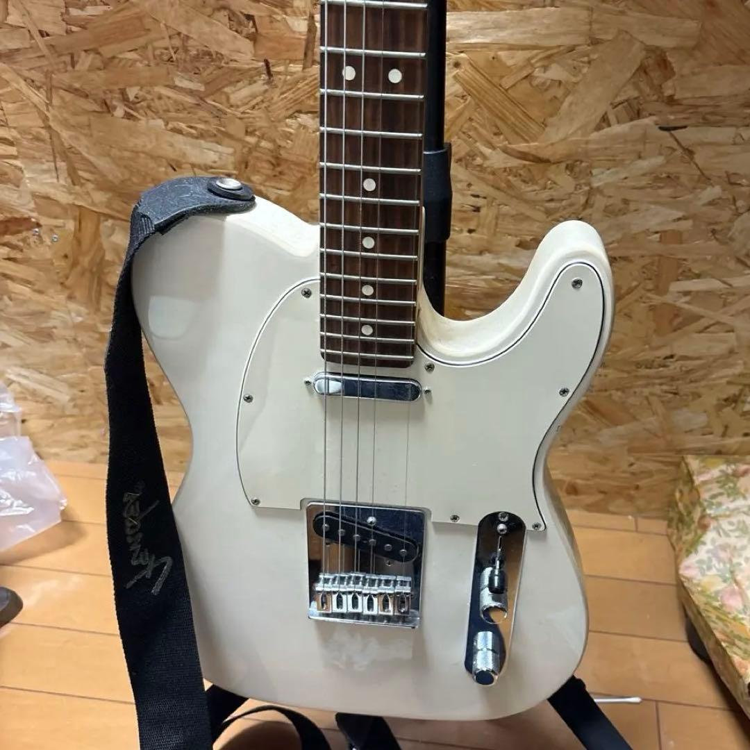 Fender Telecaster Mexico ホワイト ストラップ付き