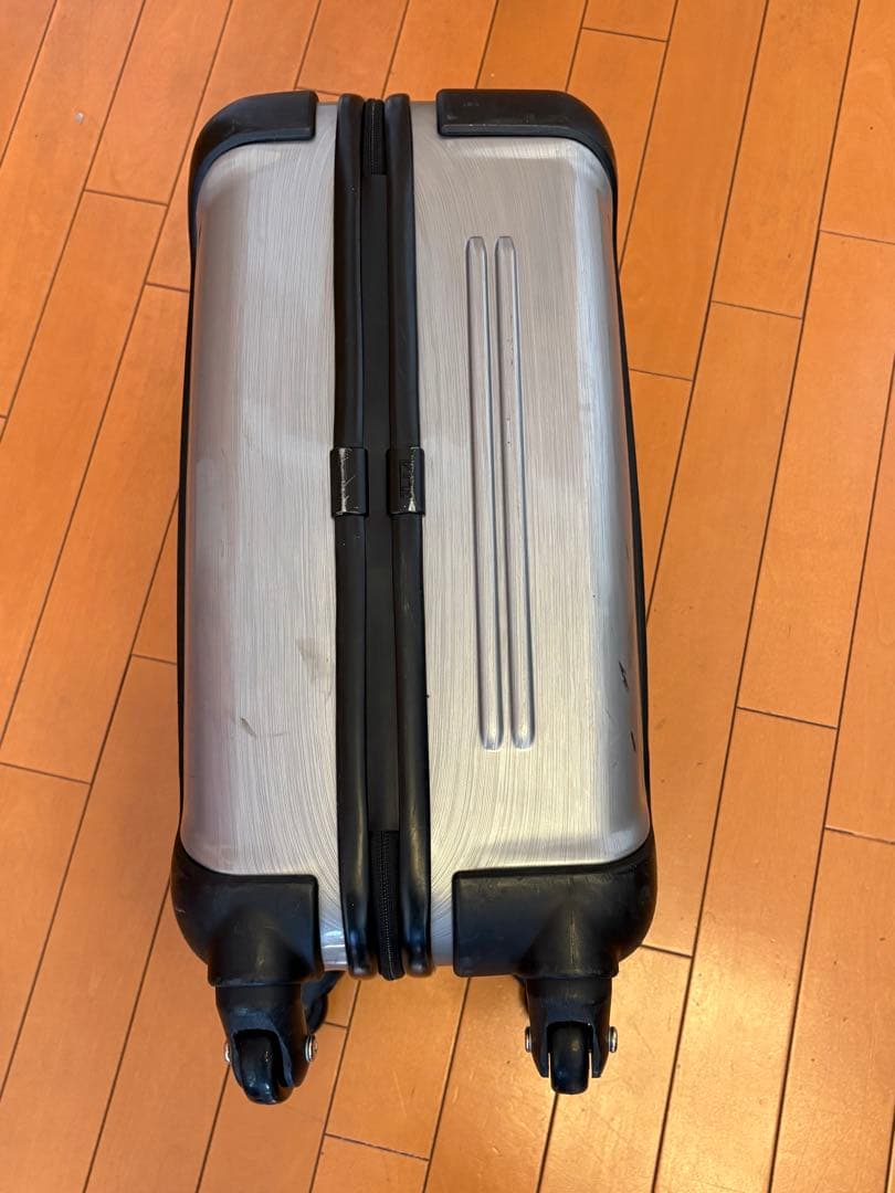 訳アリ　TUMI トゥミ　機内持ち込みキャリーバッグ　28020SL V