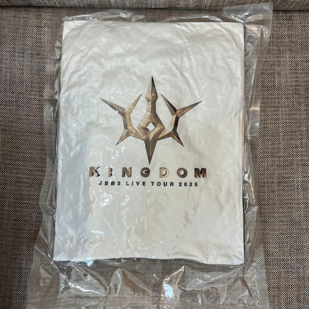 三代目 kingdom ガチャ　レア　クッション　岩田剛典