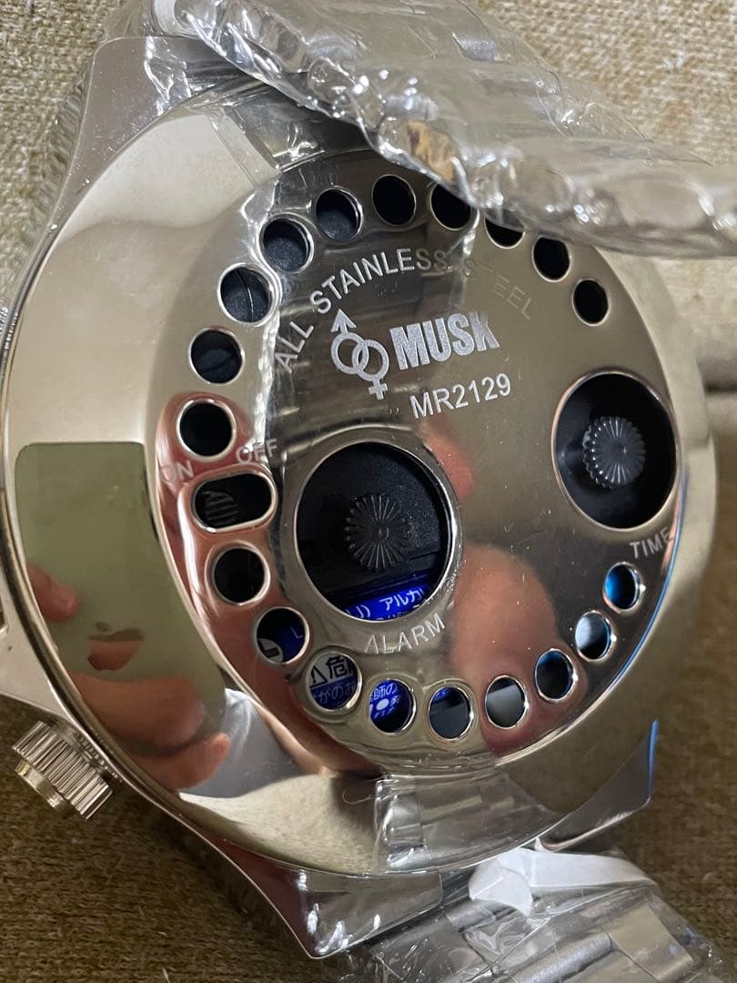 【レア！】musk 腕時計型置き時計　大きい腕時計　動作確認済み　アラーム