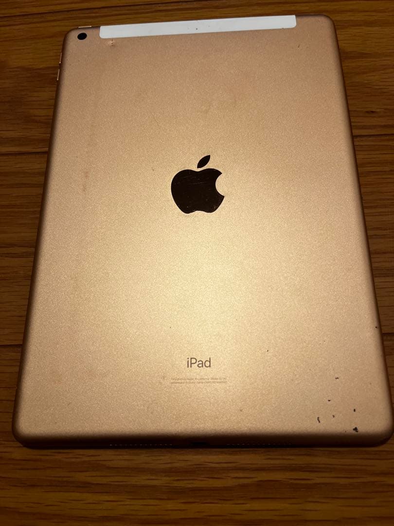 【ジャンク】iPad 第7世代　本体 ゴールド　A2198