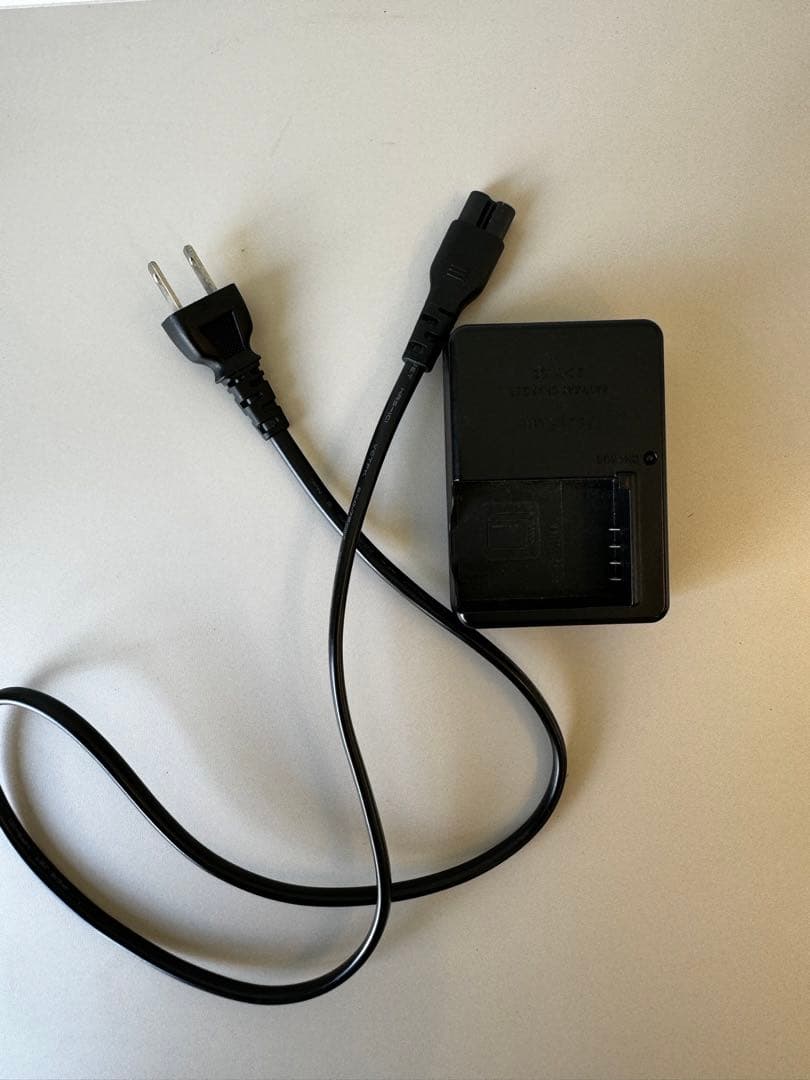 【超希少】fujifilm x100F フジフィルム デジタルカメラ