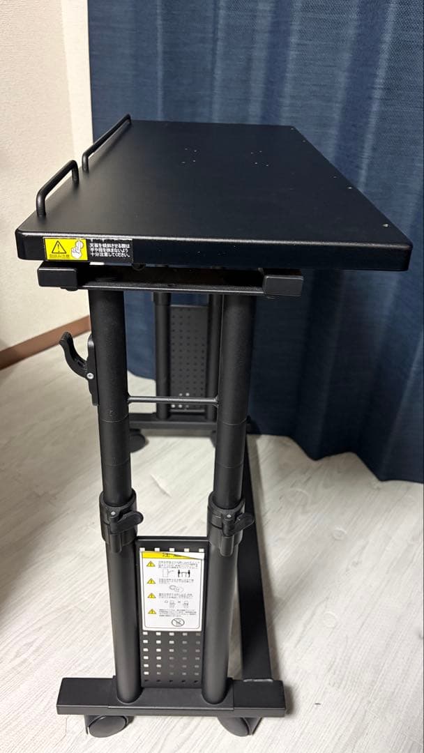 Bauhutte バウヒュッテ 昇降式チルトスタンド BHM-700C-BK