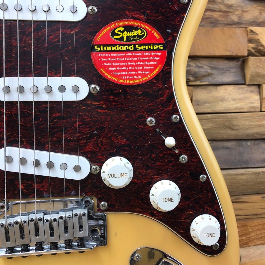 Squier by Fender ストラトキャスター Standard