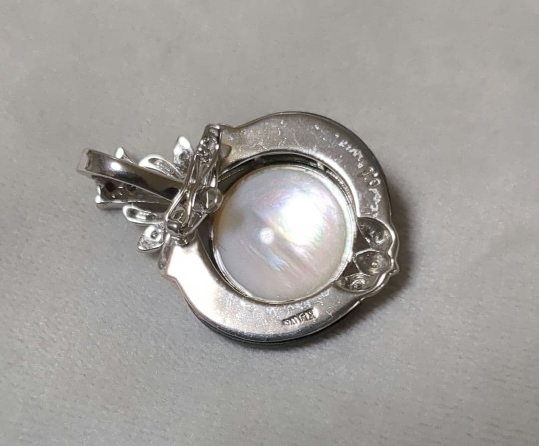 パール ペンダントトップ