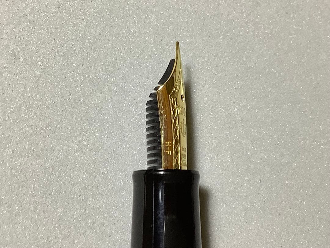 セーラーの万年筆　プロフェッショナルギア スリム 金【おまけ付き】