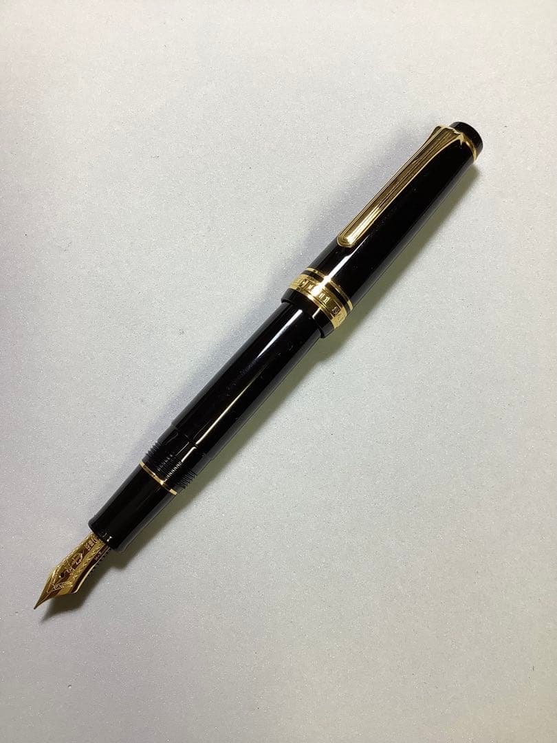 セーラーの万年筆　プロフェッショナルギア スリム 金【おまけ付き】