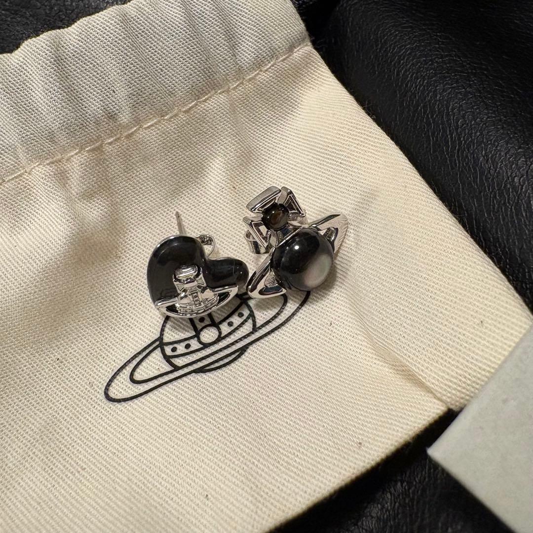 【新品】vivienne westwoodピアス THOMASINA 両耳