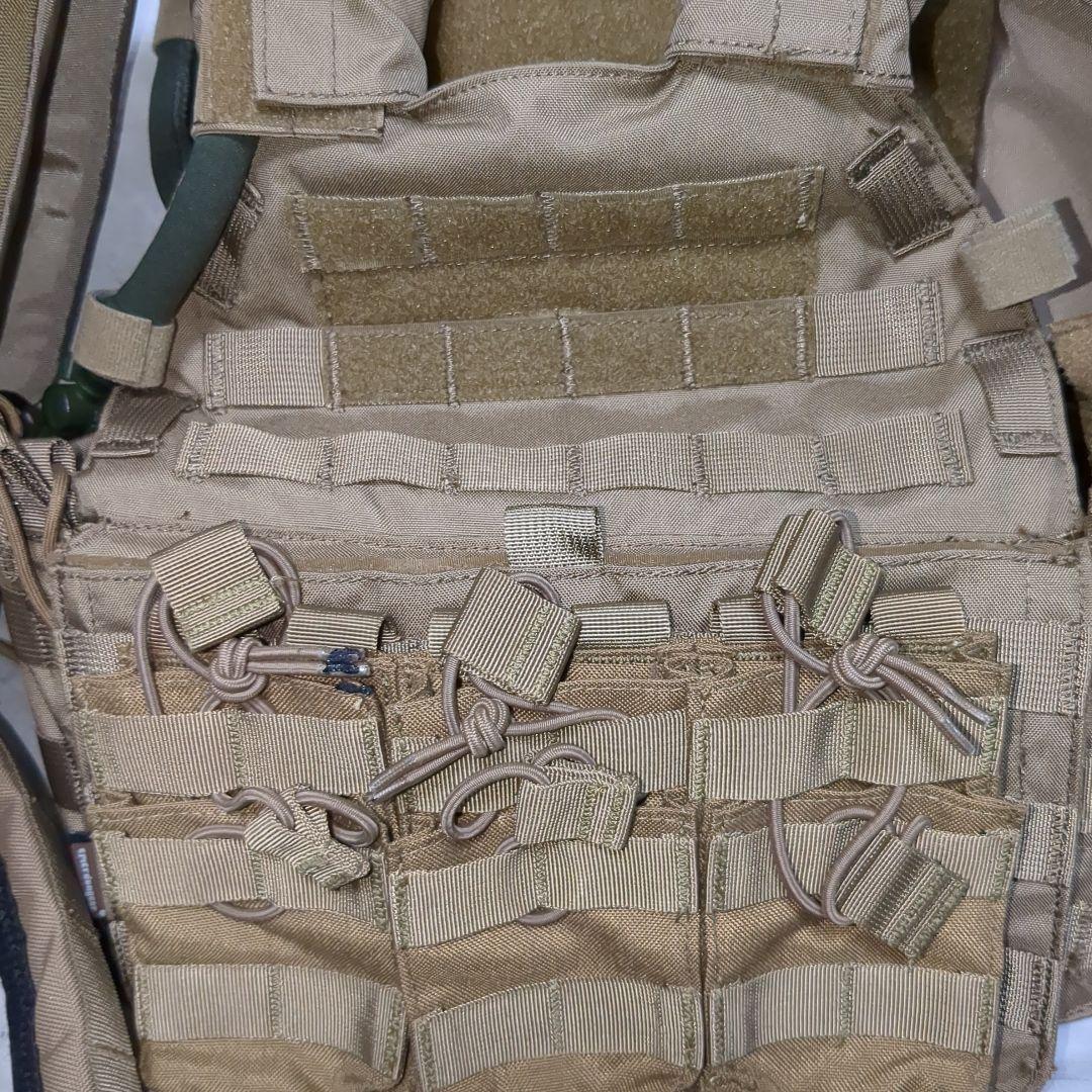 エマーソンギア　プレートキャリア　ショルダーアーマー　ベルト一式セット　コヨーテ