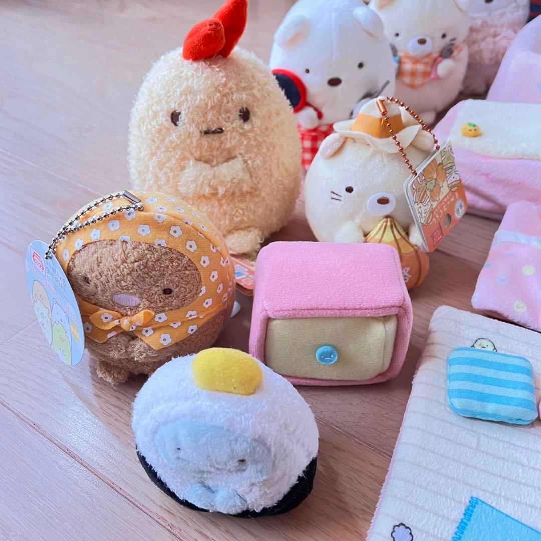 【まとめ売り！】64点　すみっコぐらし　ぬいぐるみ　マスコット　ストラップお部屋