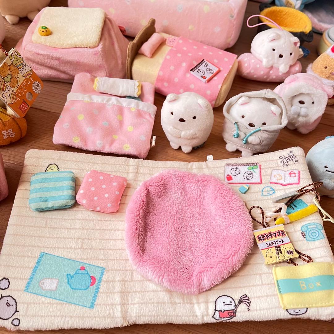 【まとめ売り！】64点　すみっコぐらし　ぬいぐるみ　マスコット　ストラップお部屋