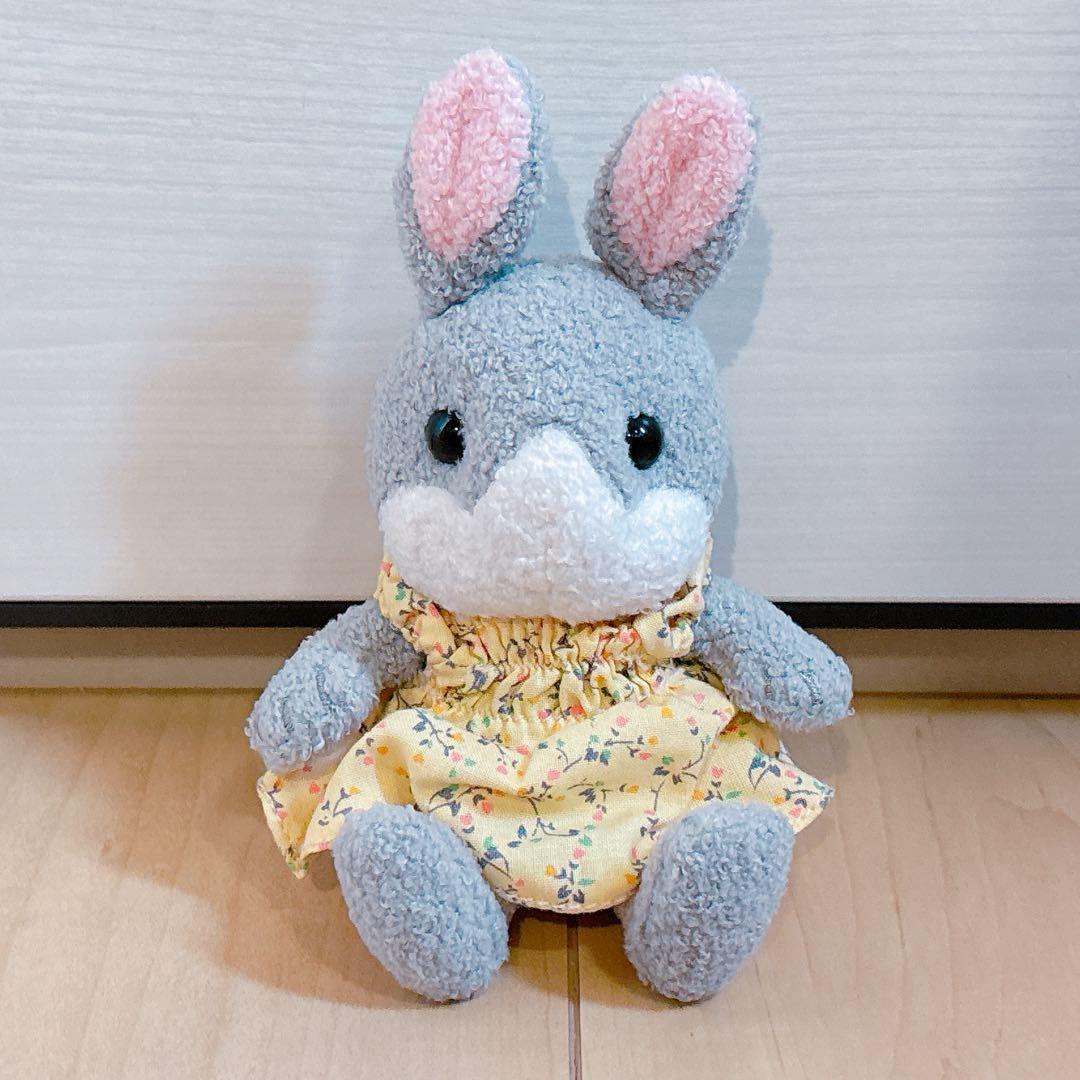 シルバニアファミリー　レア　ミニぬいぐるみ　わたウサギの女の子