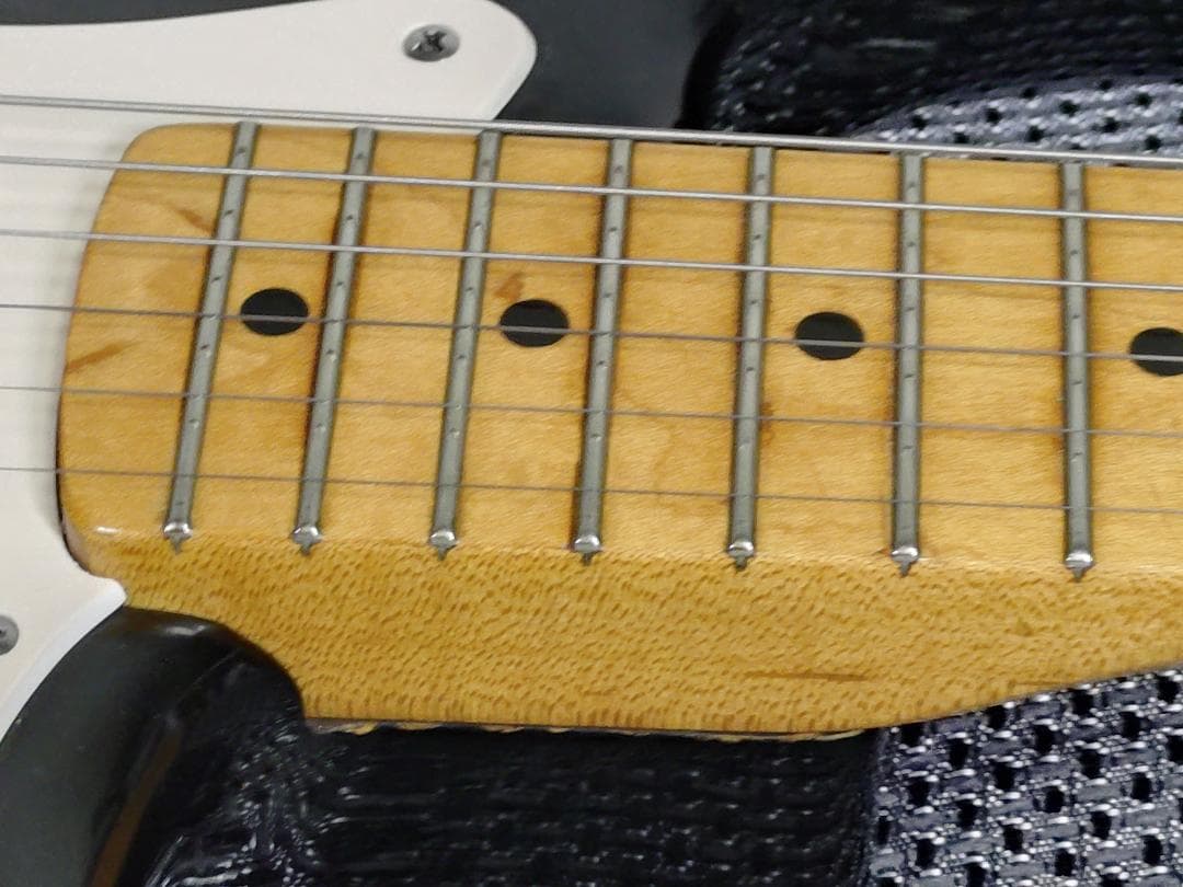 Fender Mexico製ストラトキャスター Squier