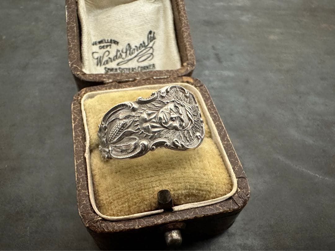 超希少　ヴィンテージ　リング　アンティーク　アメリカ　インディアン　シルバー
