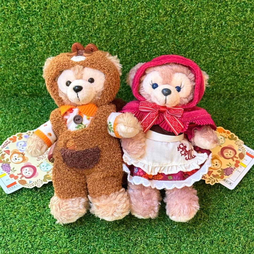 【タグ付き】ダッフィー&シェリーメイ　秋のぼうけん　ぬいぐるみバッジセット