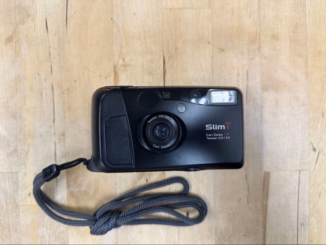 値下 Yashica Slim T コンパクトフィルムカメラ　キョーセラ