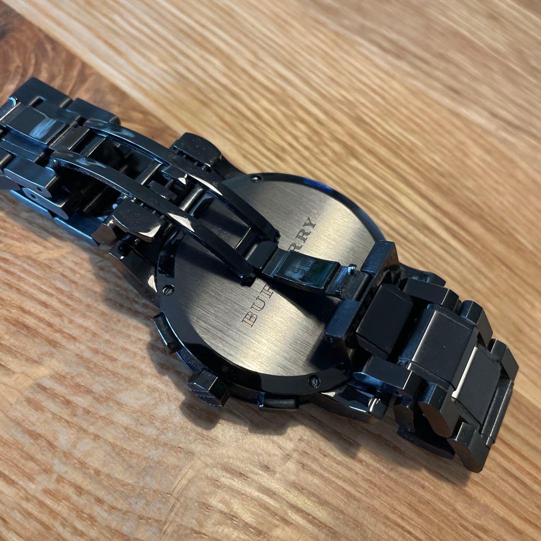 BURBERRY ブラック アナログ腕時計　箱付き　説明書付き