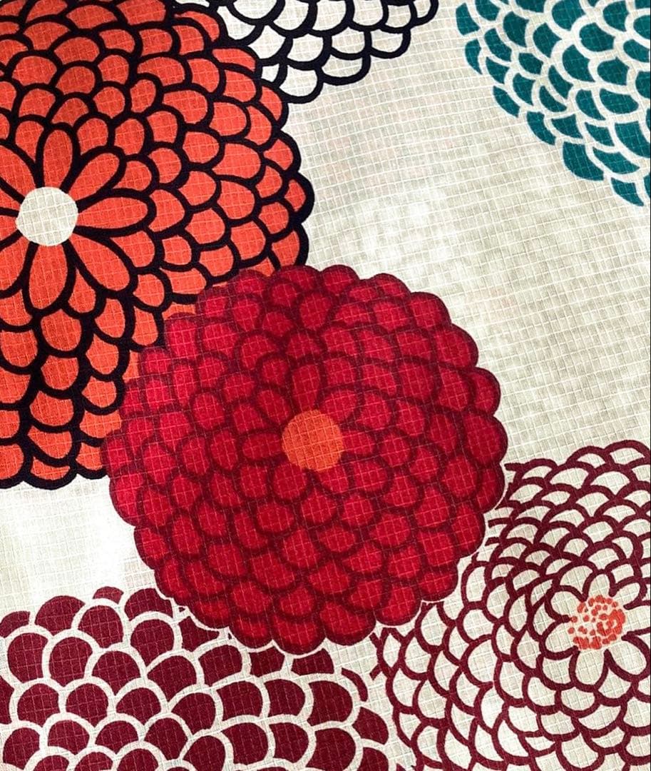 Kao⭐︎utatamne 浴衣3点セット　赤とミントのぽんぽん菊