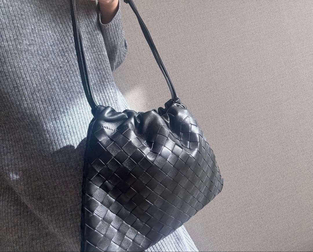 新品　ラムレザー　ダストバッグ　イントレ　ブラック　編み込みショルダーバッグ