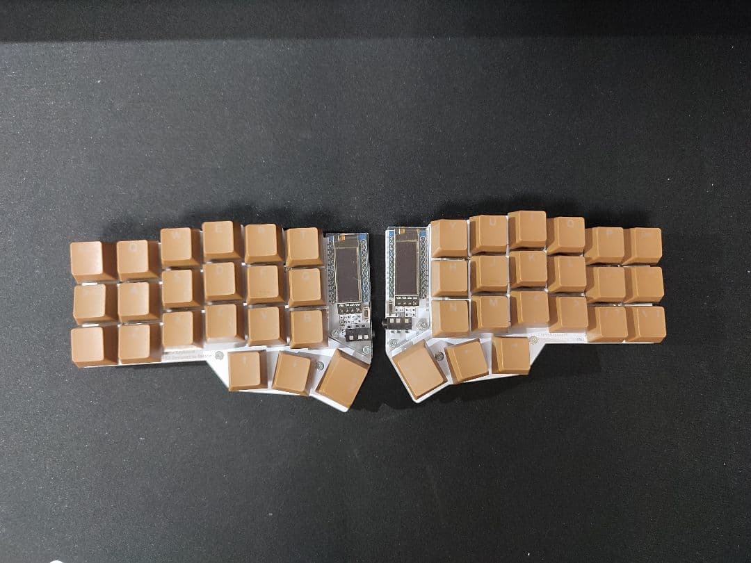 corne cherry v3 完成品 TRRSケーブル