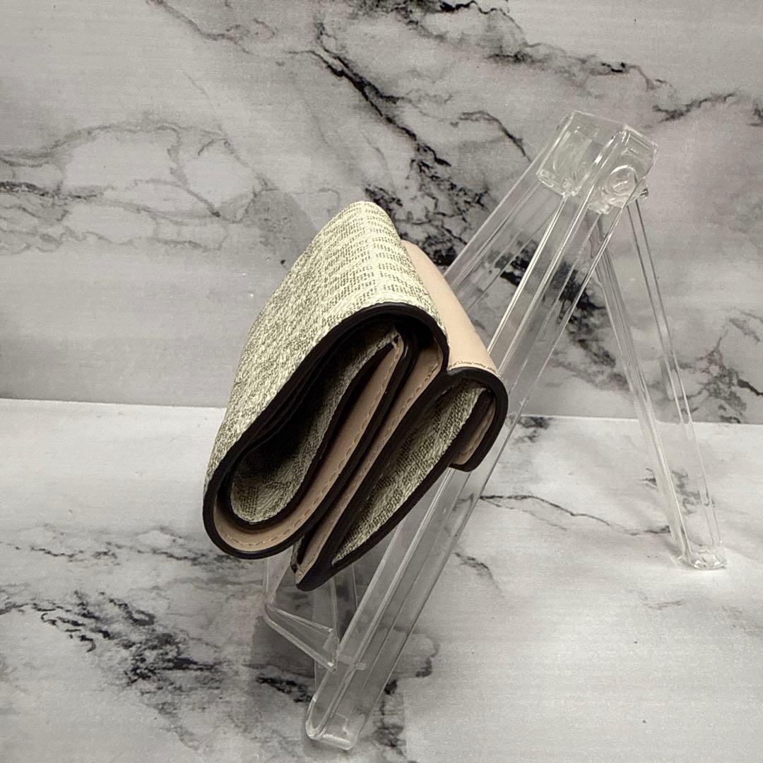 (未使用品)大人気、マイケルコース、ミニ財布、大人気デザイン、総柄、PVC地、金