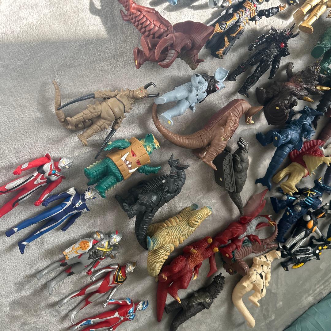 ウルトラマン　怪獣　フィギュア　35体