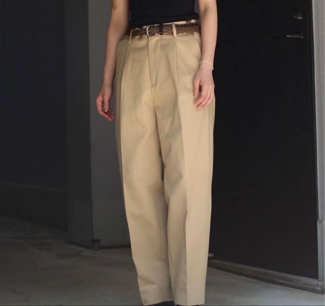 ユニバーサルプロダクツ　Cotton 1tuck Trousers