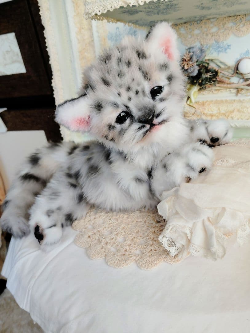 ユキヒョウベビー♡赤ちゃん♡アートドール♡ぬいぐるみ♡