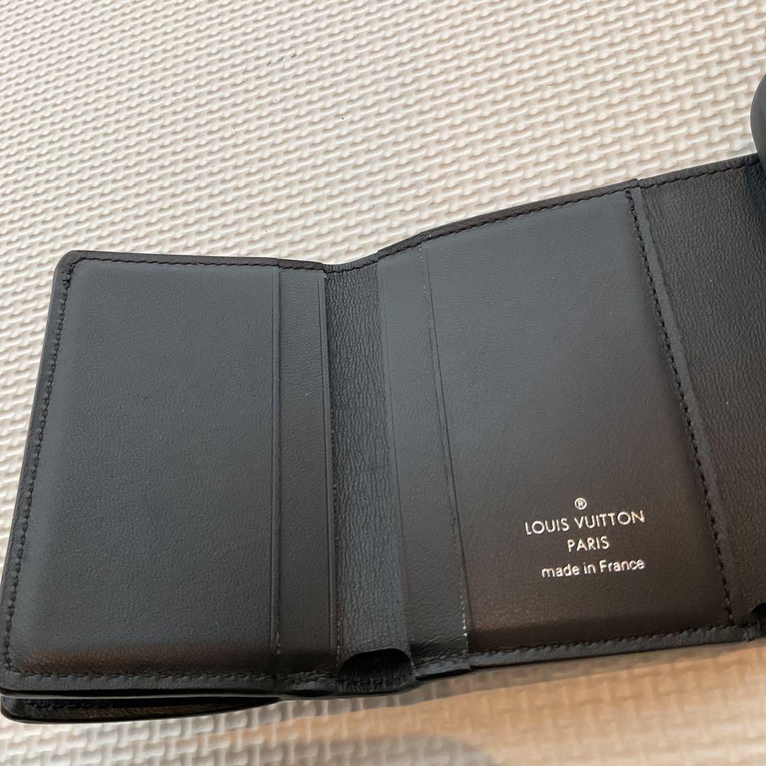 ポルトフォイユ・ヴィクトリーヌ 今日限定値下げです⭕️