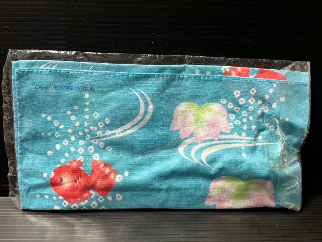 サンリオ　キティ　マネギ　吸盤付き招布　2000レトロ