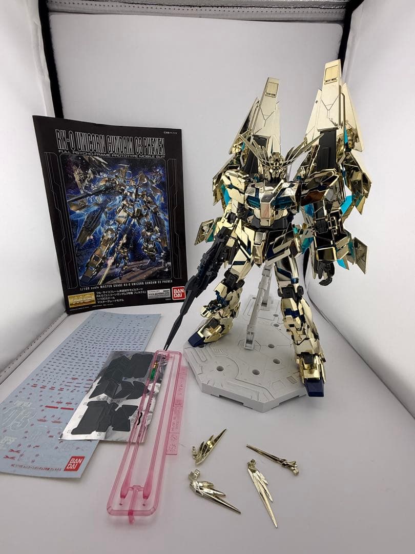 MGユニコーンガンダム3号機フェネクス ガンプラ