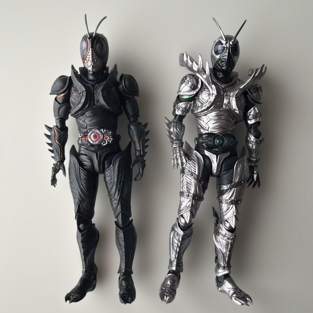 SHフィギュアーツ 仮面ライダーブラックサン、シャドームーン【中古】